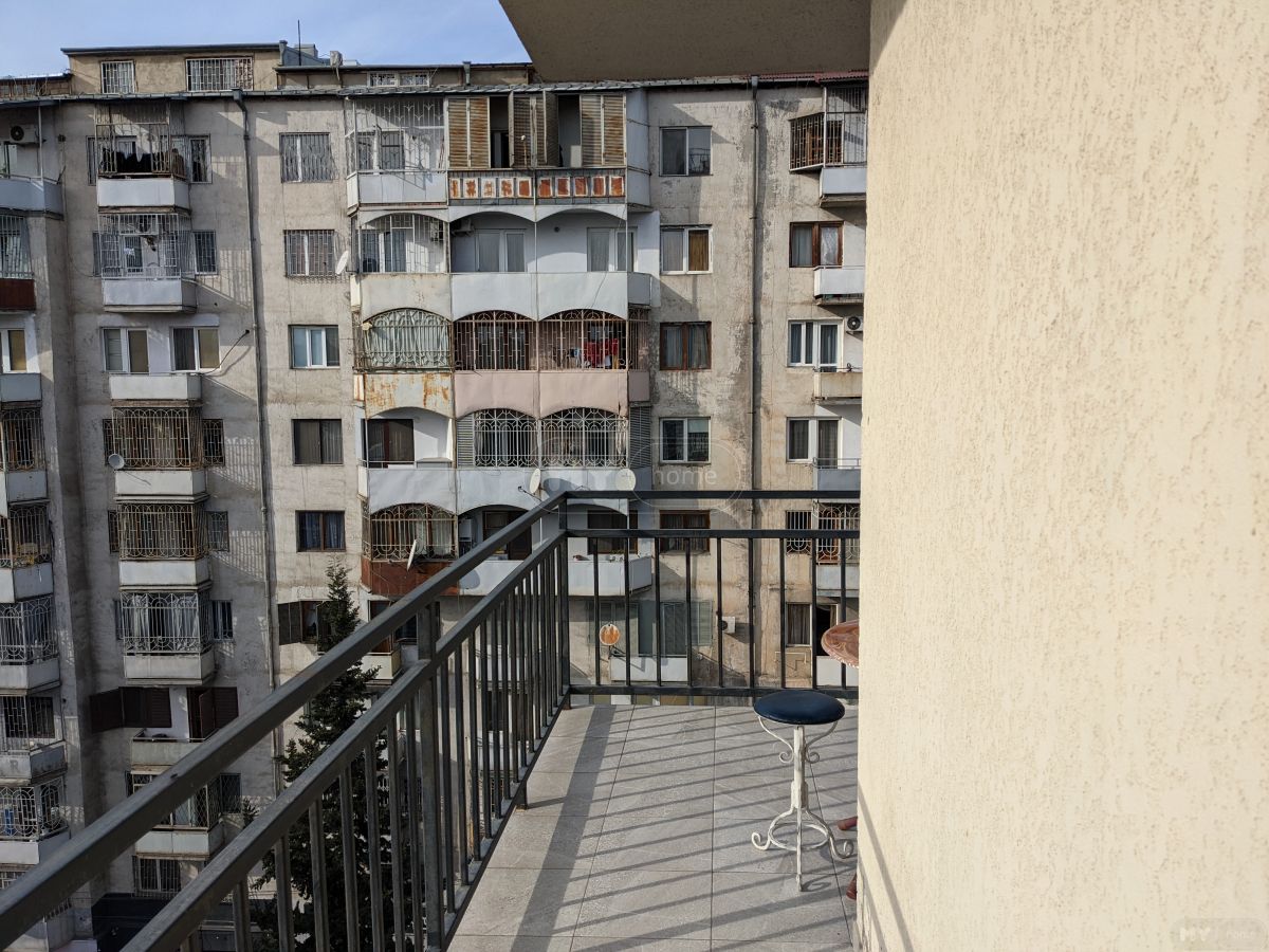 3 Room Apartment For Rent view 3