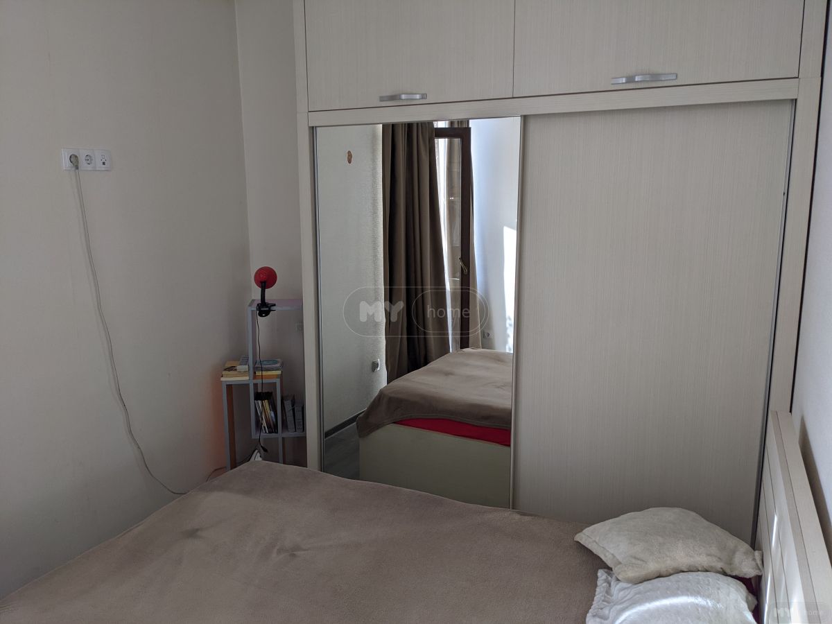3 Room Apartment For Rent view 4