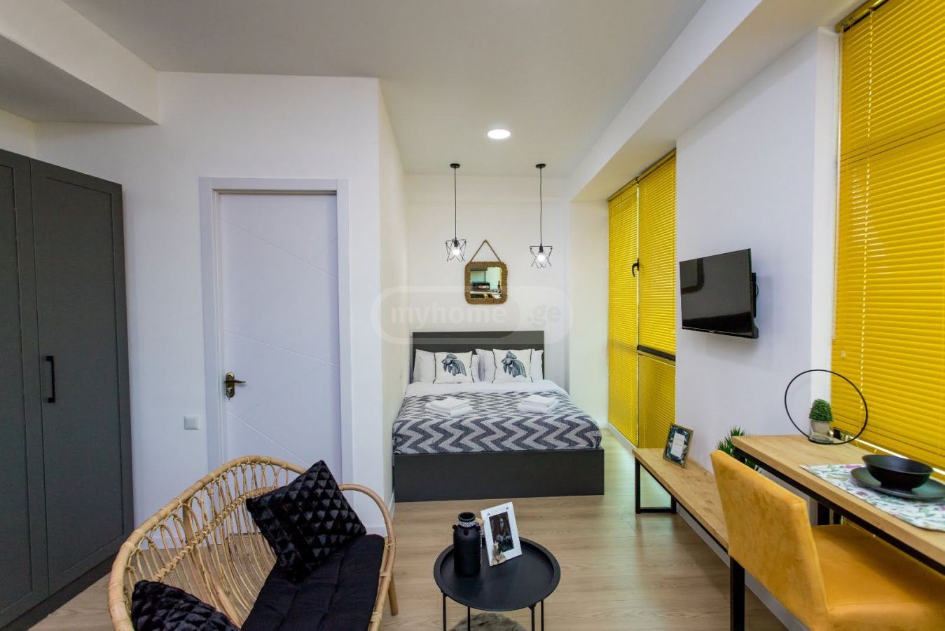 Daily Rent 1 Room Apartment Veraze view 5