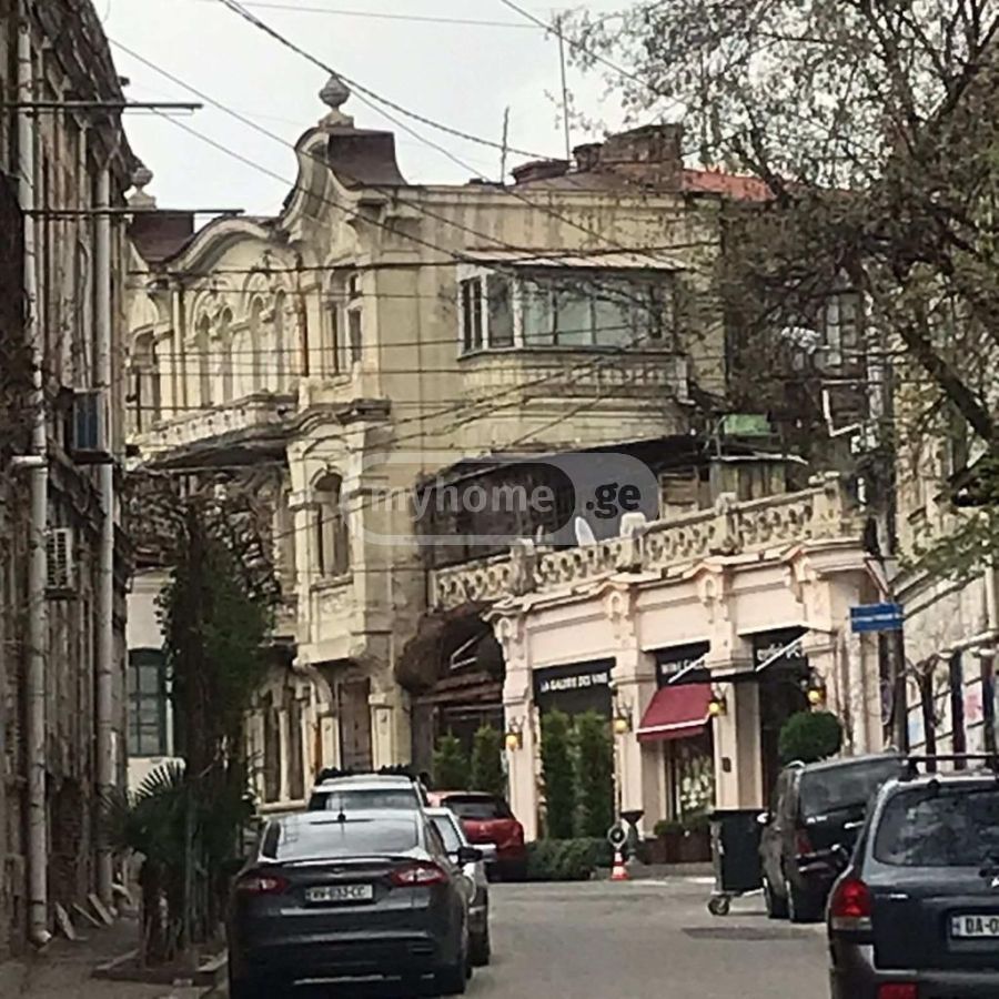 Old renovation House for sale In Chugureti Myhome უძრავი ქონების