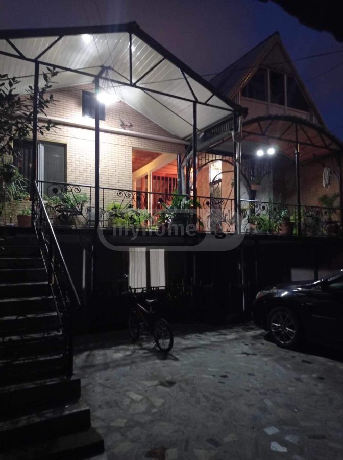 For Sale 9 Room Private House view 4