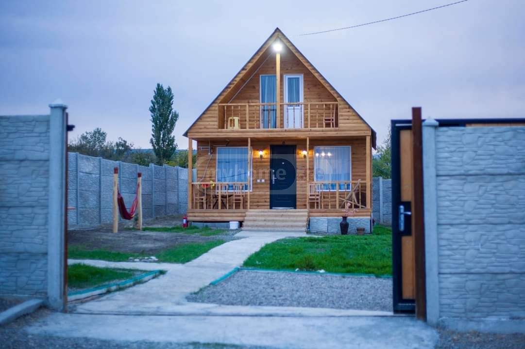 4 Room Private House Daily Rent In Lilo view 1