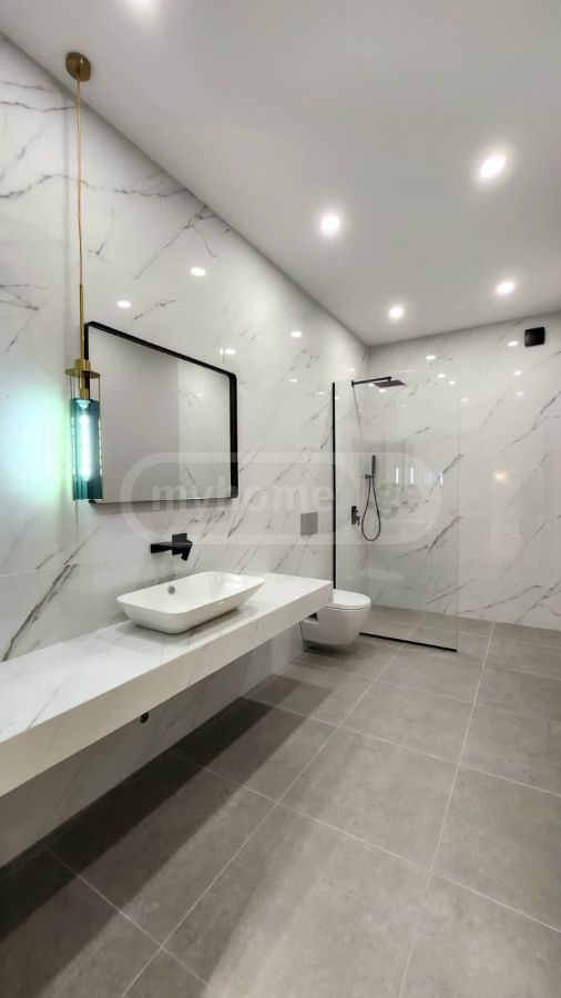 For Sale 6 Room Private House view 6