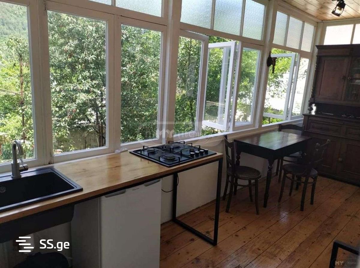 Daily Rent 3 Room Private House Borjomshi view 5