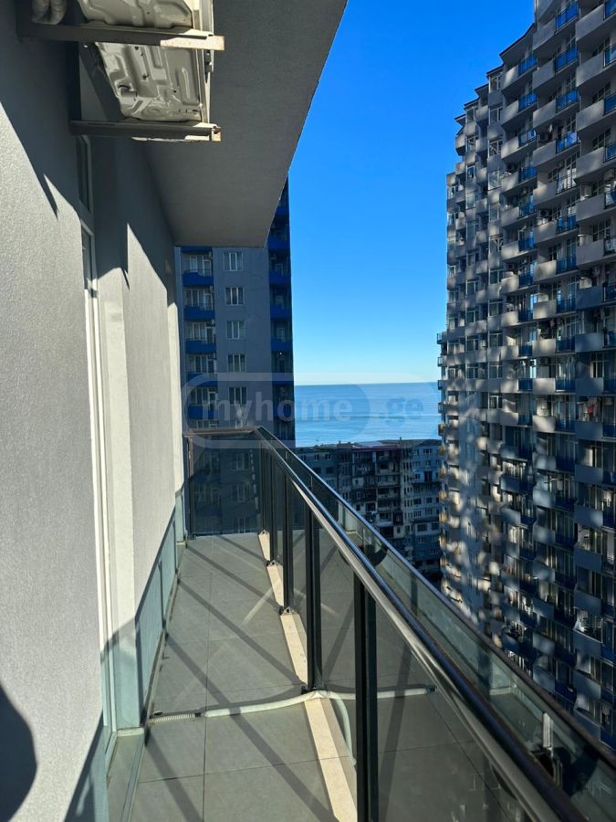 3 Room Flat For Rent. Batumi view 12