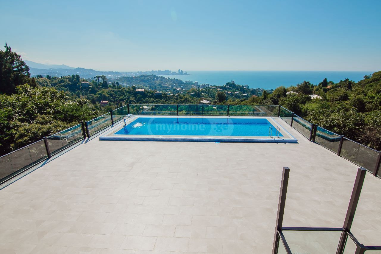 8 Room Private House For Rent In Makhinjauri, In Batumi view 9