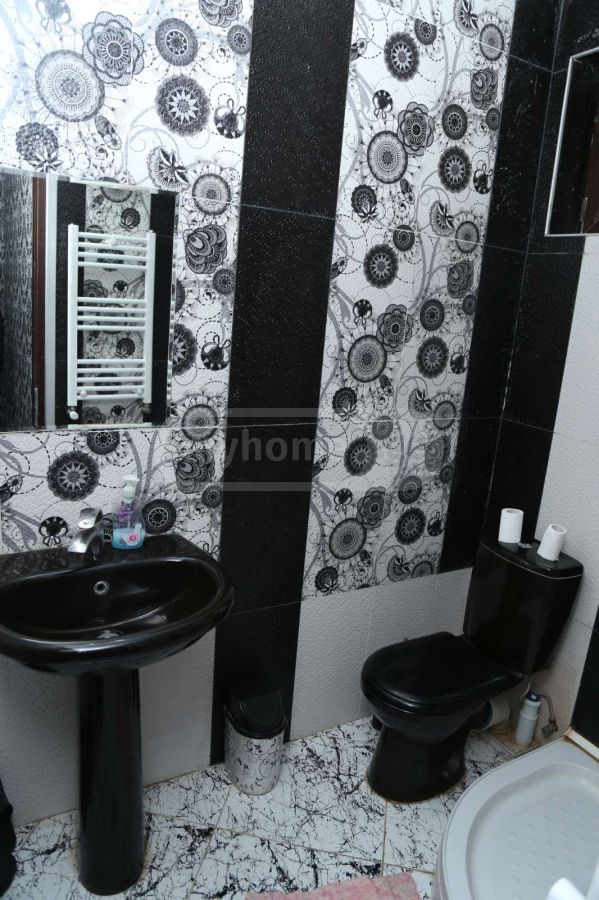 1 Room Hotel Daily Rent view 10