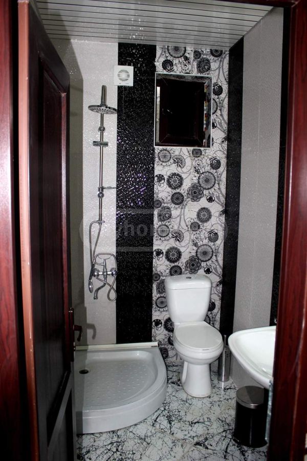1 Room Hotel Daily Rent view 3