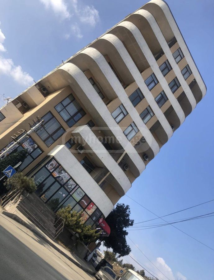 2 Room Apartment For Rent view 3