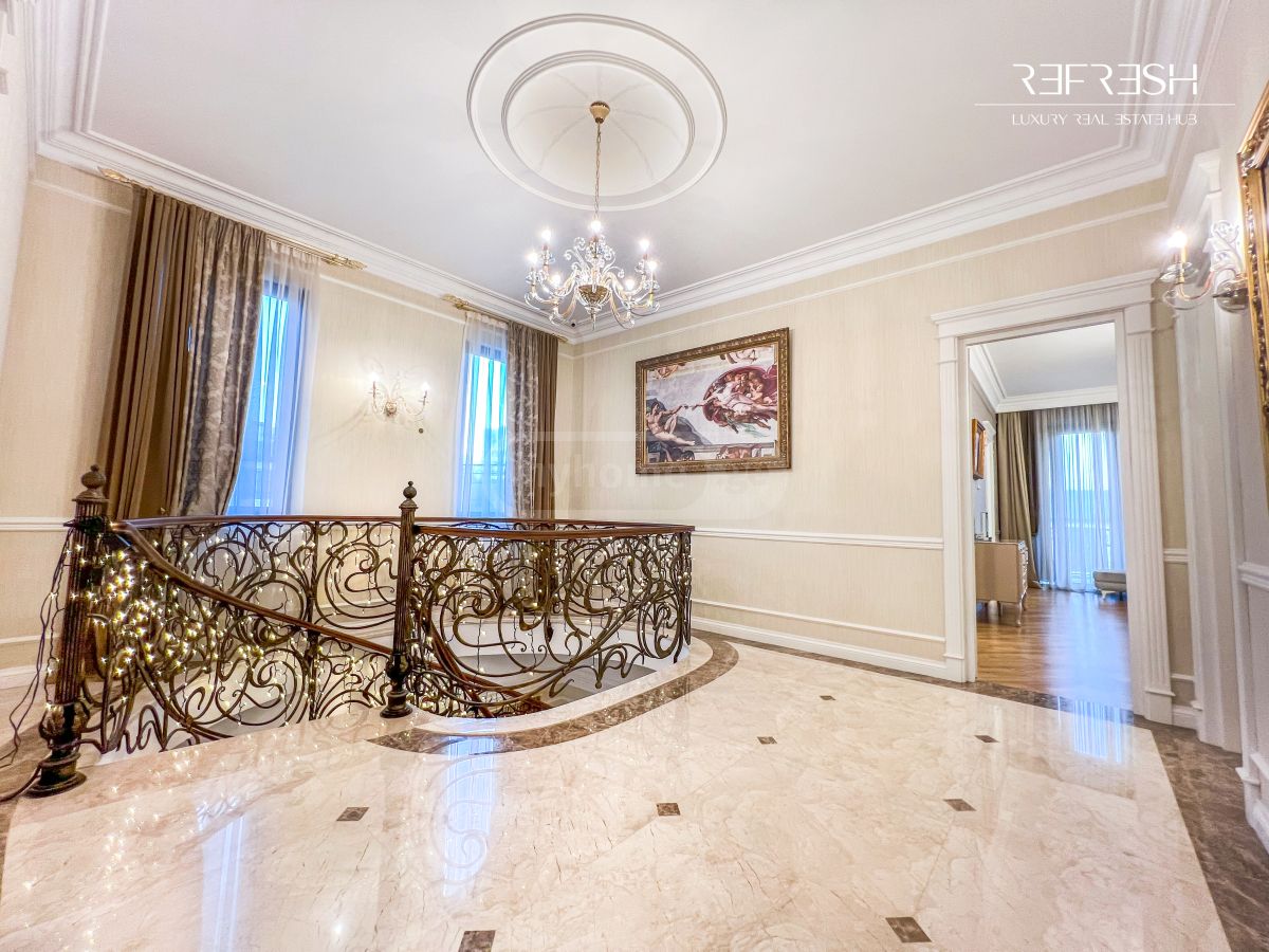 10+ Room Private House For Sale In Ortachala view 8