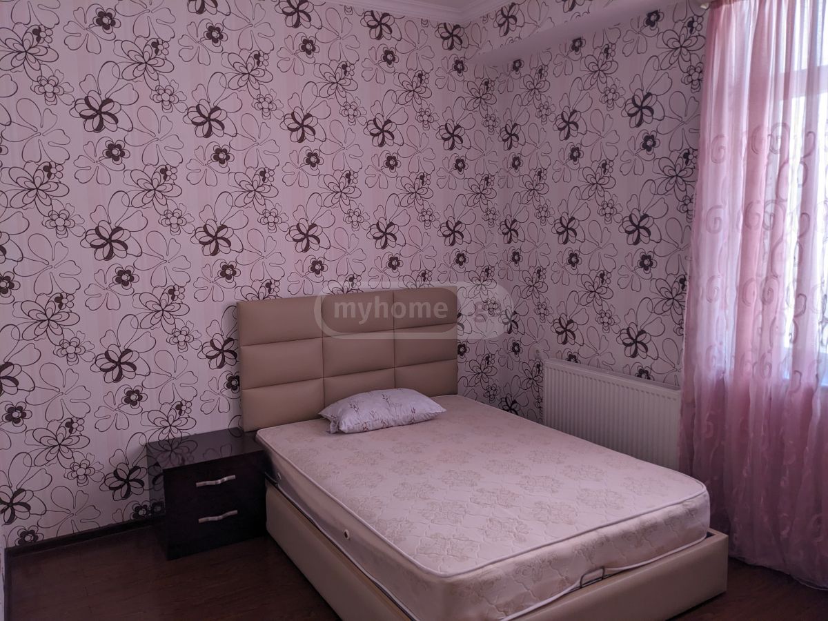4 Room Apartment For Rent In Ortachala view 4