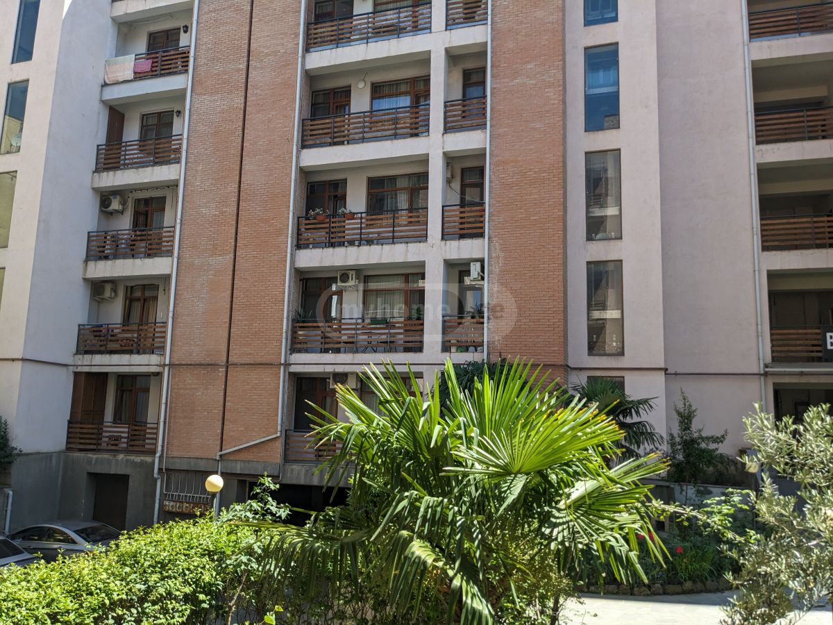 4 Room Apartment For Rent In Ortachala view 9
