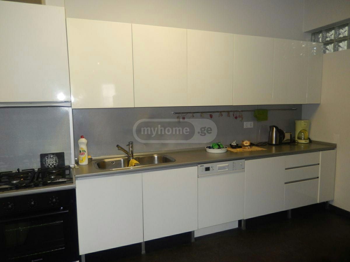4 Room Apartment For Rent In Saburtalo view 3