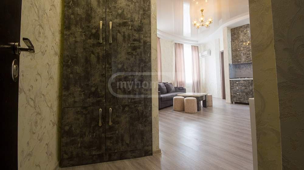 Daily Rent 7 Room Apartment Nadzaladevshi, 2 of 7