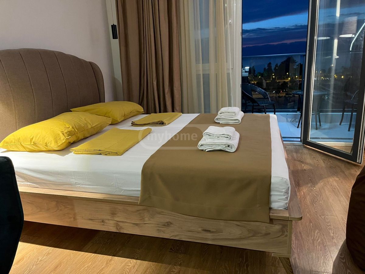 Daily Rent 1 Room Sastumro view 8