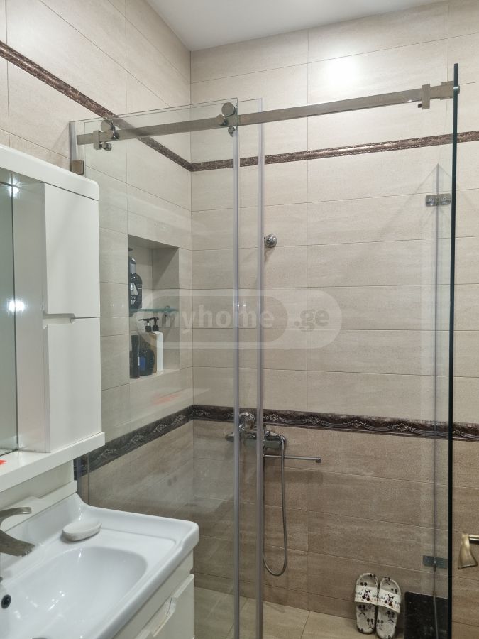 Daily Rent 3 Room Apartment Didubeshi view 8