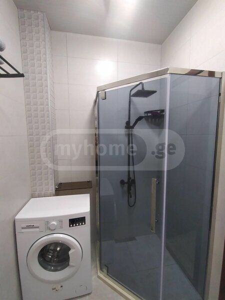 1 Room Apartment Daily Rent In Batumi view 5
