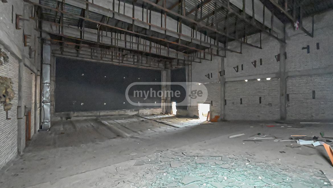 For Sale Sasatsqobe Commercial Space Veraze view 1