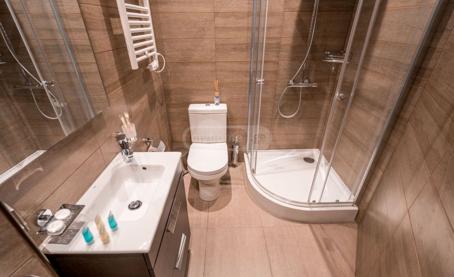Daily Rent 5 Room Apartment Sololakshi view 12