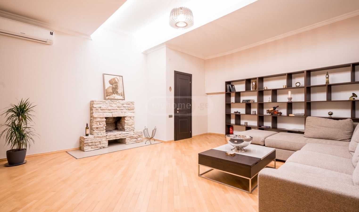 Daily Rent 5 Room Apartment Sololakshi view 6