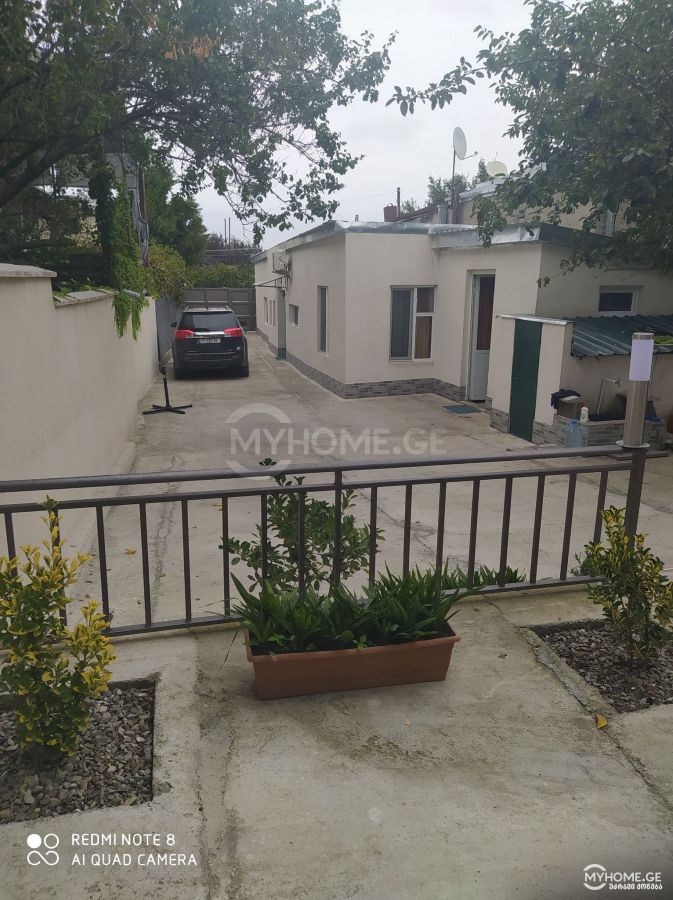 4 Room Private House For Rent In Telavi view 1