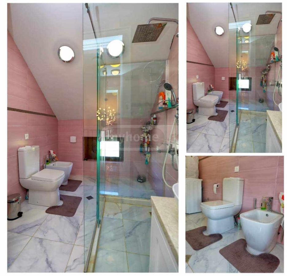 For Sale 6 Room Private House view 2