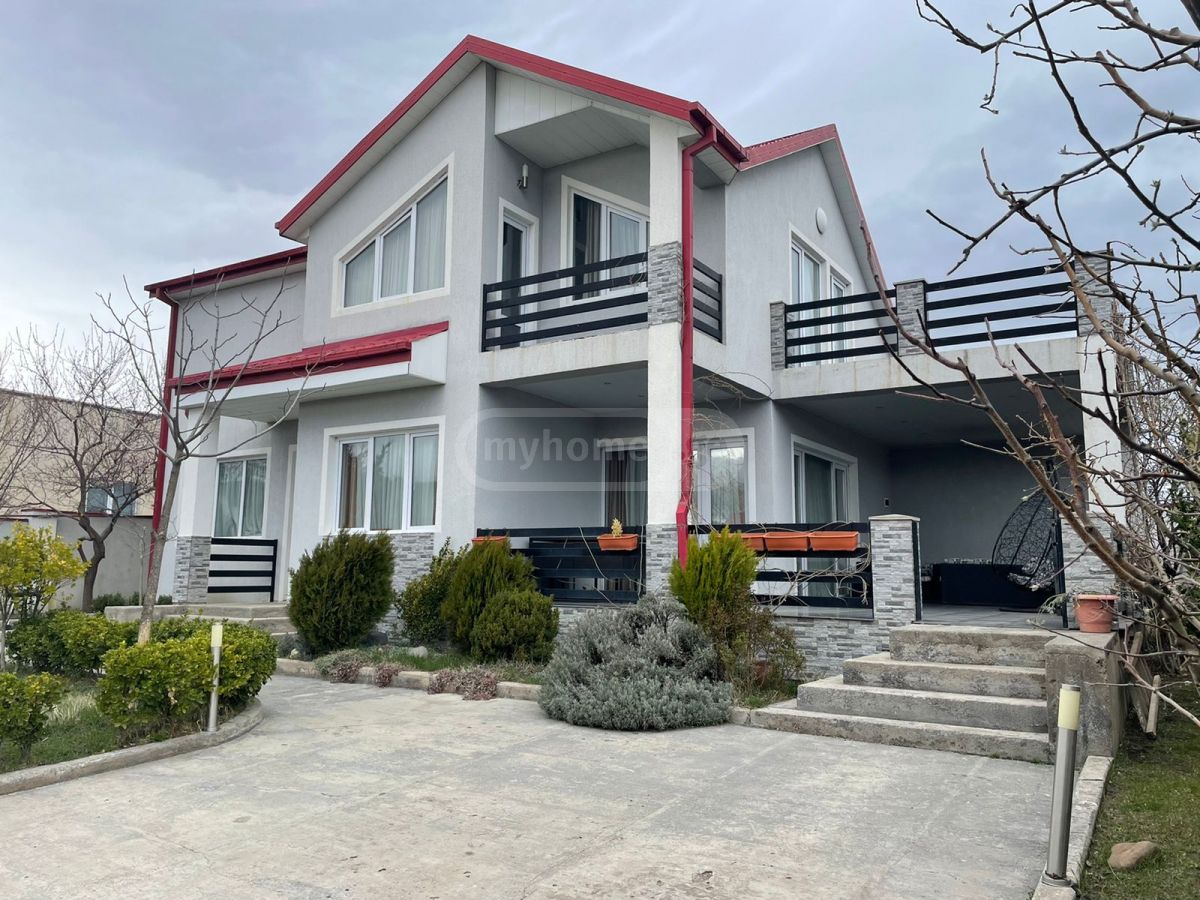 Daily Rent 4 Room Private House, 3 of 12