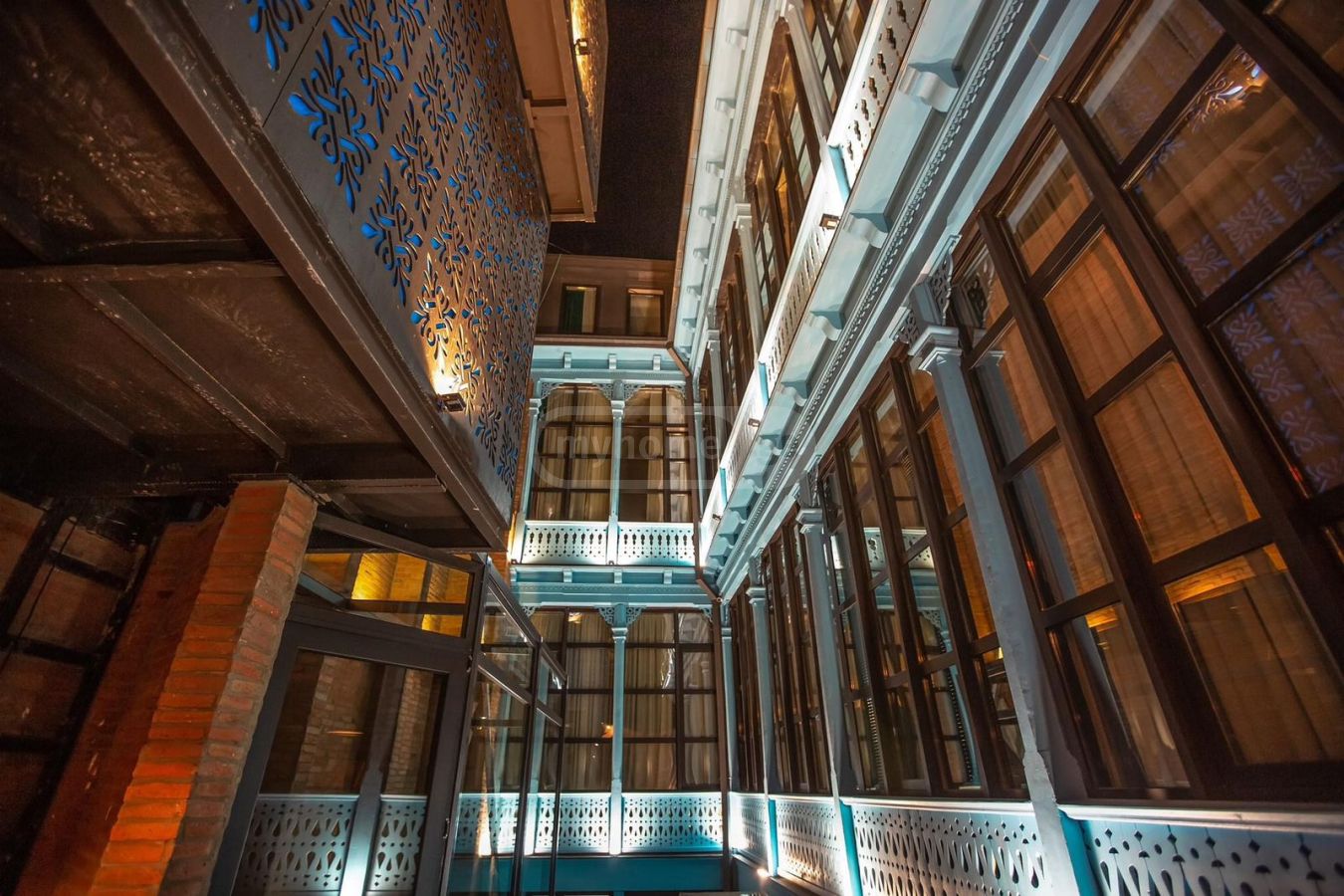 For Sale 10+ Room Sastumro Chughuretshi view 8