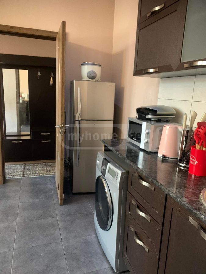 4 Room Apartment Daily Rent In Chugureti view 3