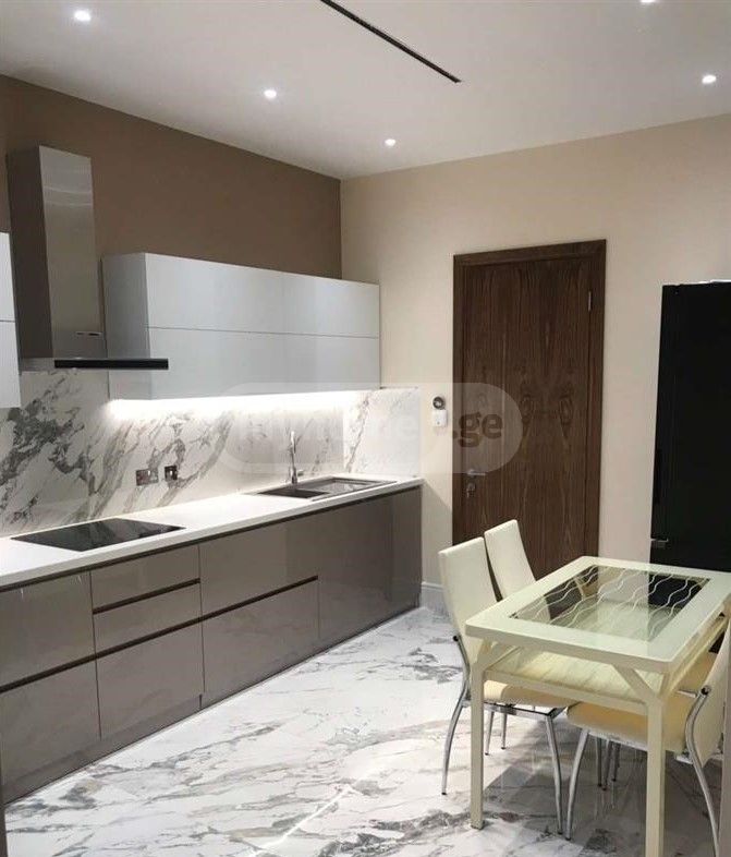 For Sale 4 Room Apartment Mtatsmindaze view 1