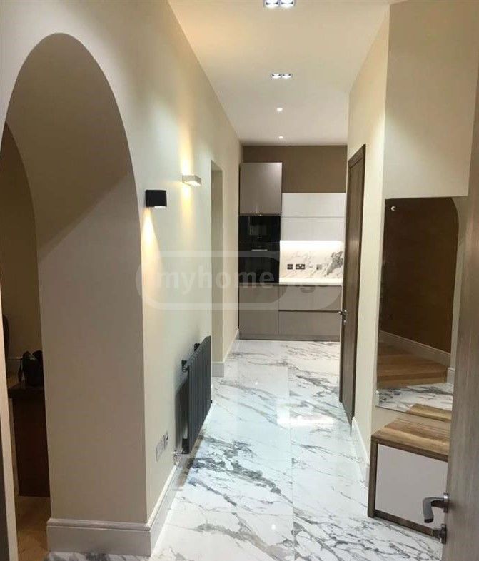 For Sale 4 Room Apartment Mtatsmindaze view 10