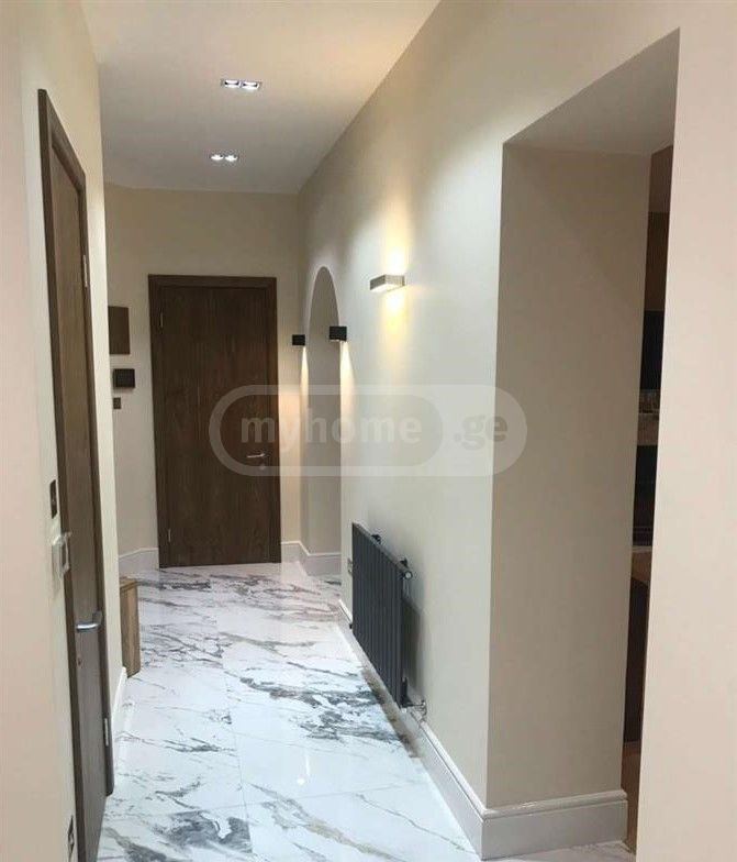 For Sale 4 Room Apartment Mtatsmindaze view 11