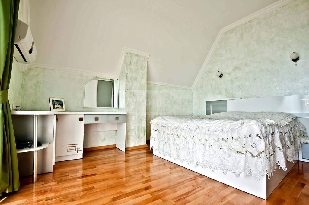 8 Room Private House For Rent In Khelvachauri view 2