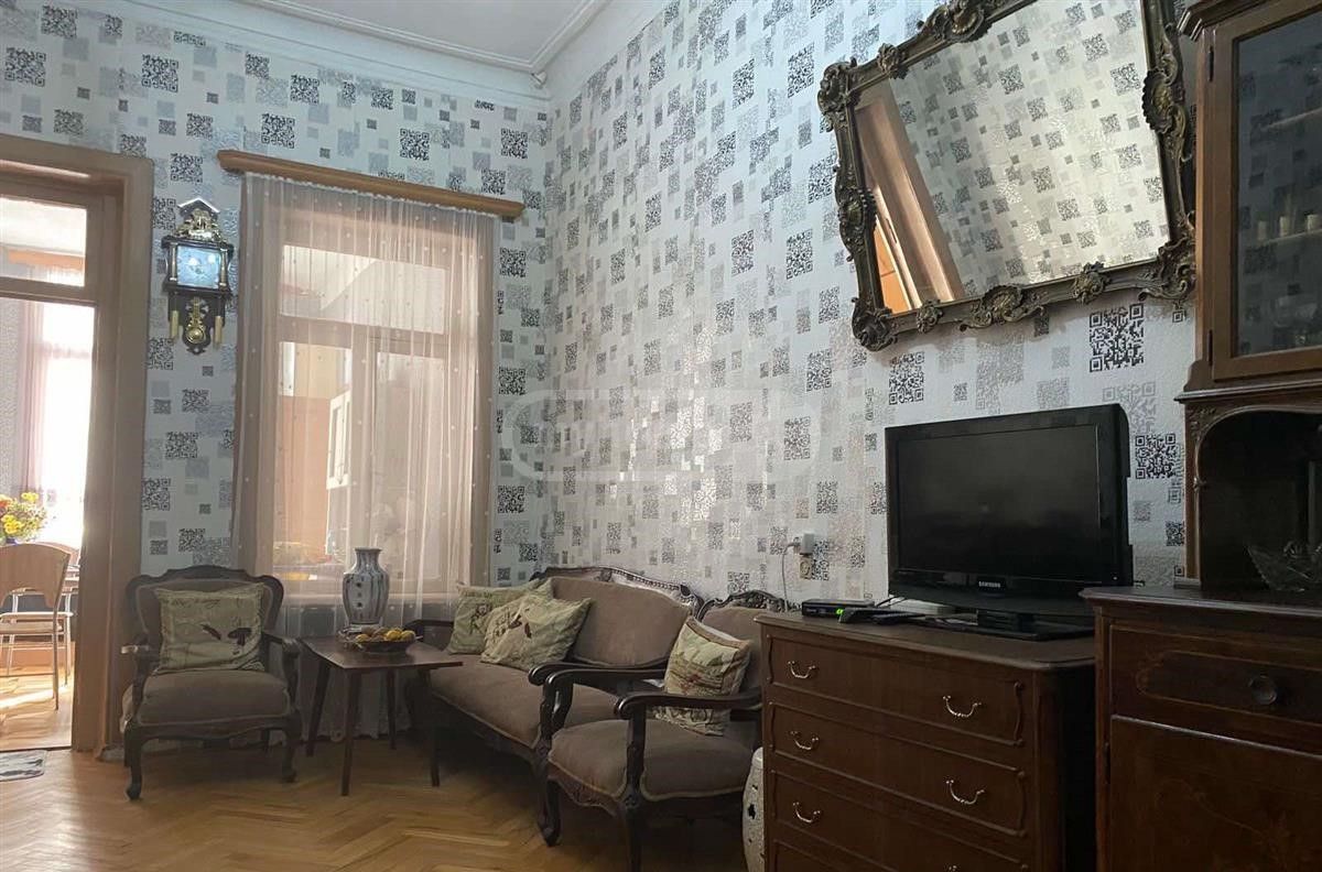 2 Room Apartment For Sale view 1