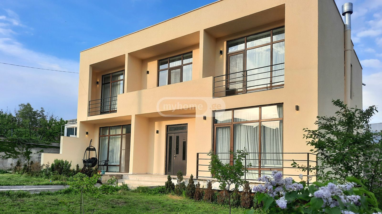7 Room Private House For Sale view 12