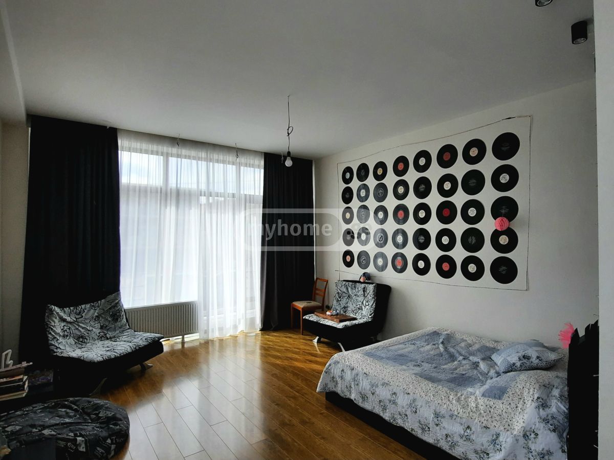 7 Room Private House For Sale view 8