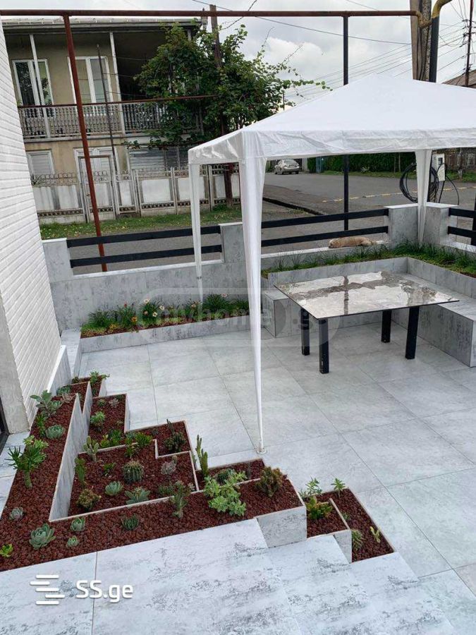 Universal Commercial Area For Rent In Zugdidi view 11