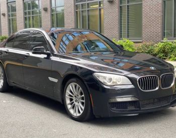 ბათუმში დაიშალა Bmw 740Li Xdrive 2015