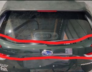 სუბარუ ფორესტერის სხვადასხვა დეტალები.