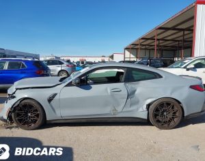 იშლება Bmw m4