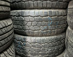 R18  265/60 ზამთარი