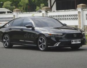 იშლება HONDA ACCORD 2023-2025 ჰიბრიდი