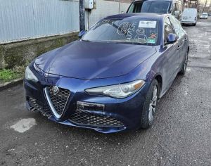 იშლება Giulia 2018