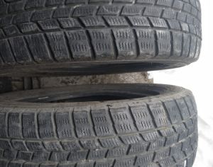 R15  185/60 ზამთარი გერმანიიდან