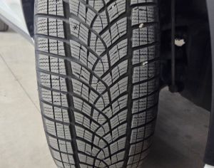 R18  235/55 ყველა სეზონი