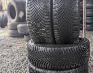 R16  195/45 ყველა სეზონი 100 ლარი ცალი