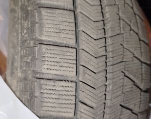 R17  215/60 ზამთარი