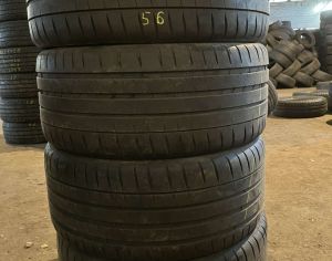 235/35 R19