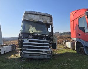 იშლება სკანია 380 ძრავი და კოლოფი ხიდი კარგია დარეკეთ 598180469