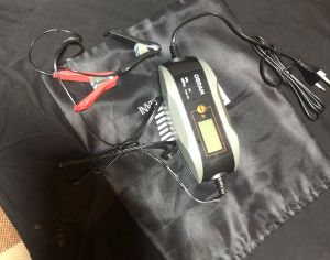 აკუმულიატორის დამტენი